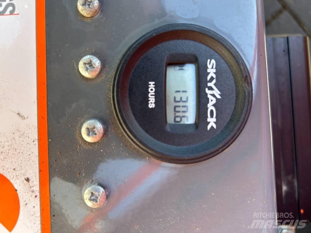 SkyJack SJ III 4632 Makazaste platforme