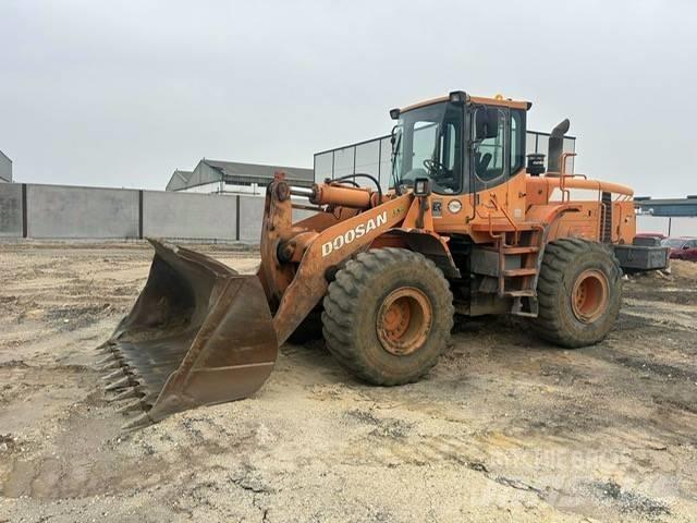 Doosan DL 300 Utovarivači na točkove