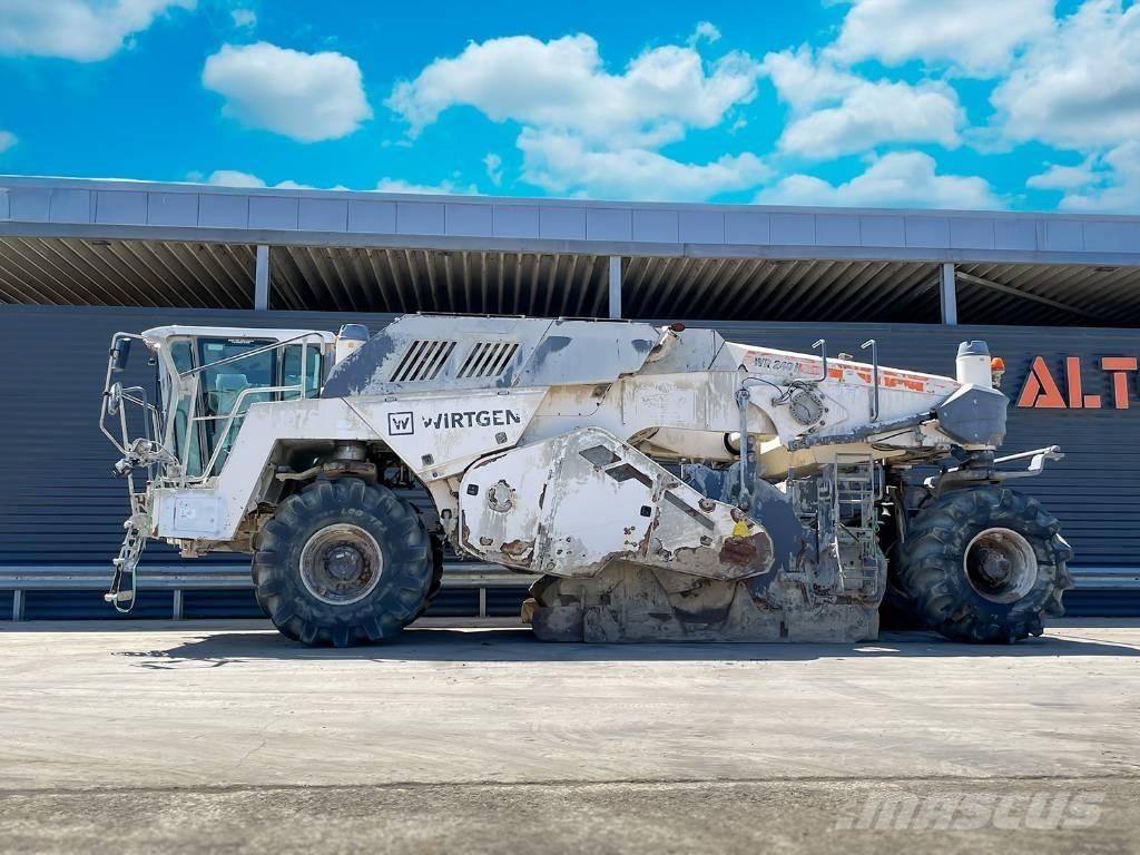 Wirtgen WR 2401 Mašine za reciklažu asfalta