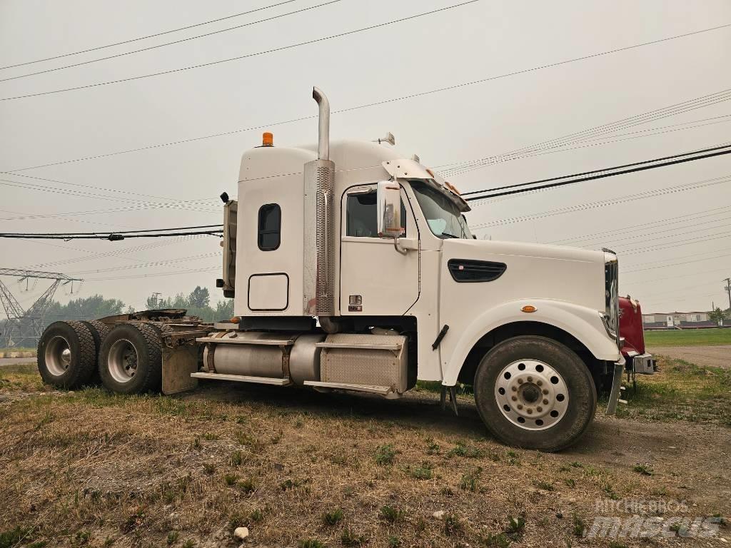 Freightliner 122 SD Tegljači