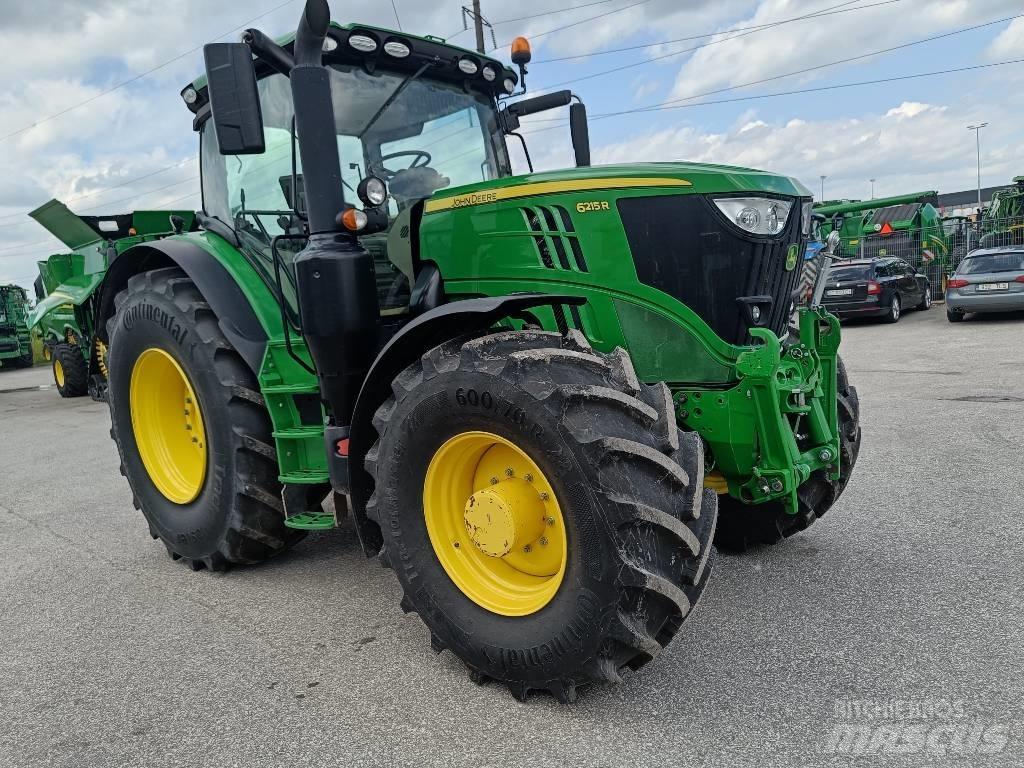 John Deere 6215 R Traktori