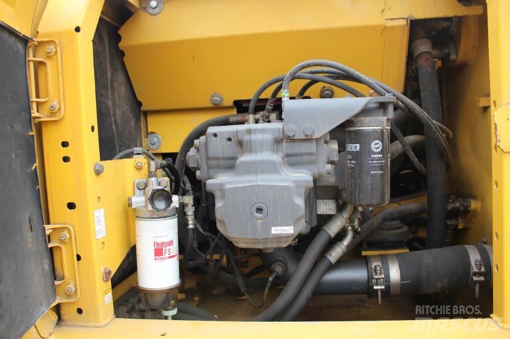 Komatsu PC 240 LC-8 Bageri guseničari