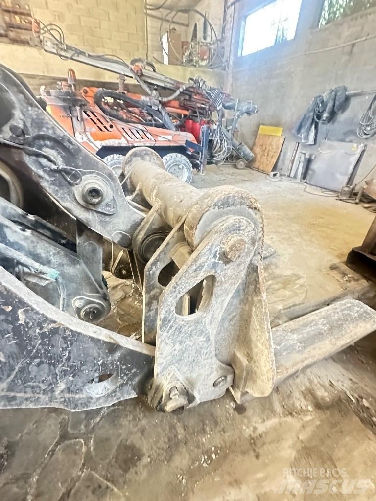 Volvo L 220 E Utovarivači na točkove