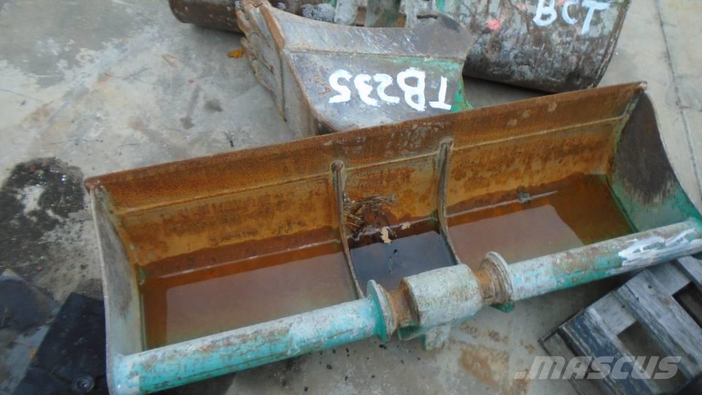 Takeuchi TB 235 Mini bageri < 7t