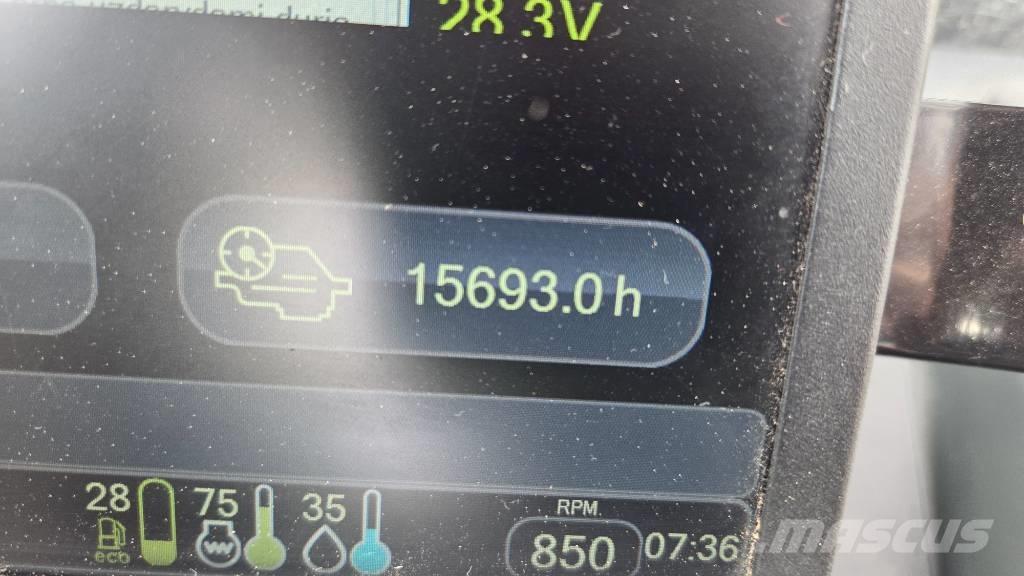 Komatsu 855 Forvarderi