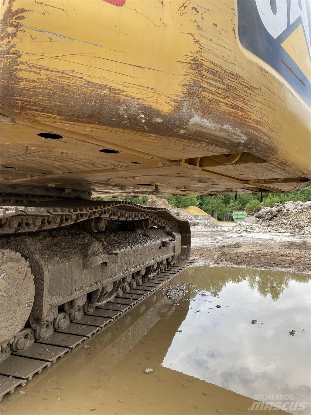 CAT 326 FLN Bageri guseničari