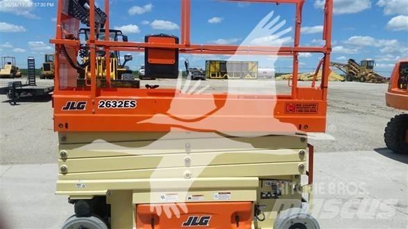 JLG 2632ES Makazaste platforme