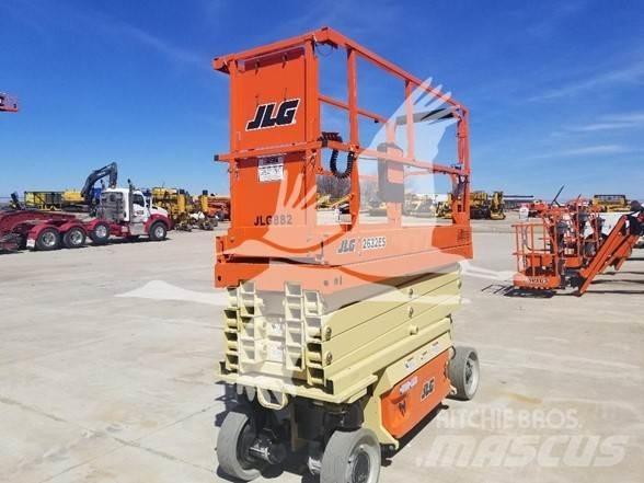 JLG 2632ES Makazaste platforme