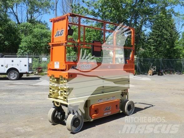JLG 2632ES Makazaste platforme