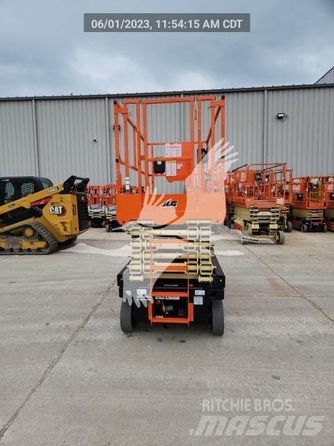 JLG 4045R Makazaste platforme
