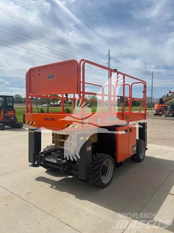 JLG RT2669 Makazaste platforme