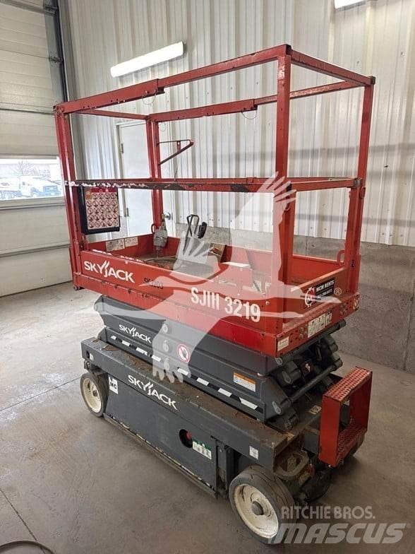 SkyJack SJ3219 Makazaste platforme