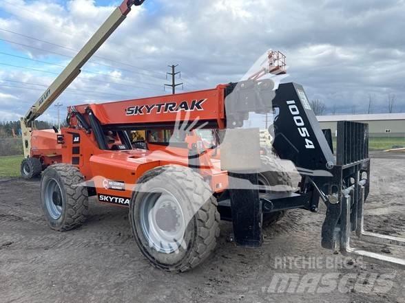 SkyTrak 10054 Teleskopski viljuškari
