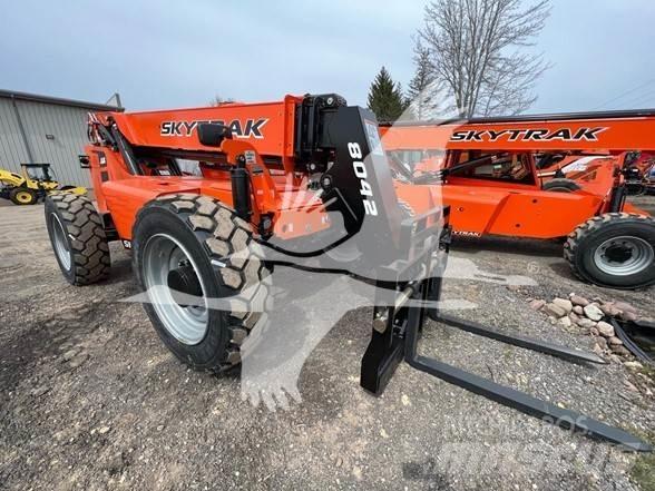 SkyTrak 8042 Teleskopski viljuškari