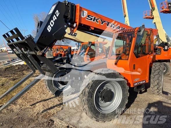 SkyTrak 8042 Teleskopski viljuškari