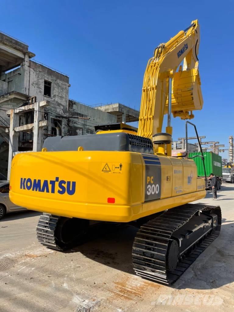 Komatsu PC300-7 Bageri guseničari