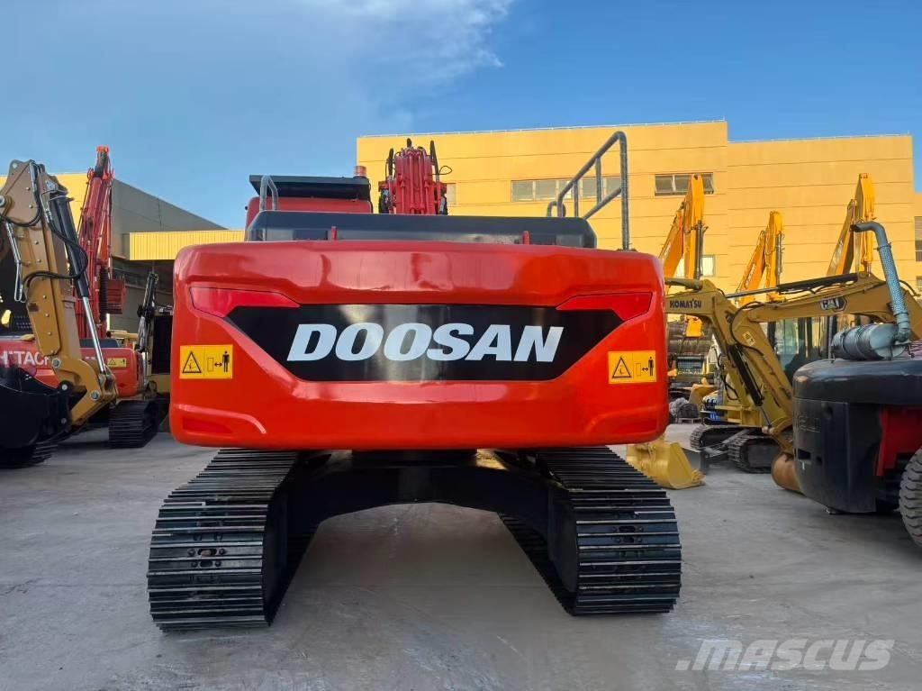 Doosan DX 225 LC Bageri guseničari