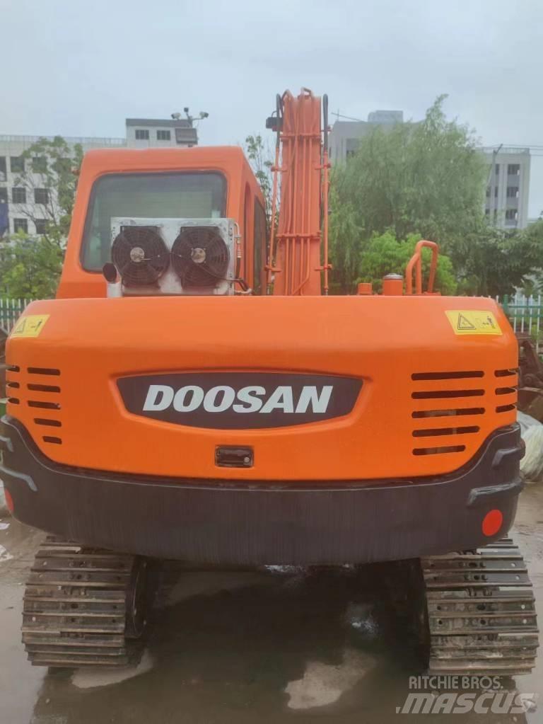 Doosan DH 80 Bageri guseničari