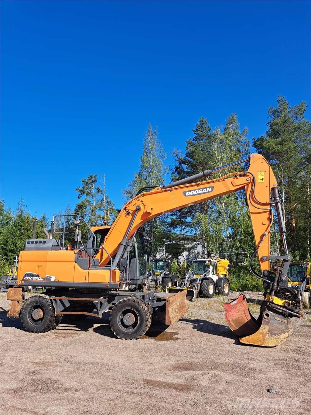 Doosan DX170W-5 Bageri točkaši