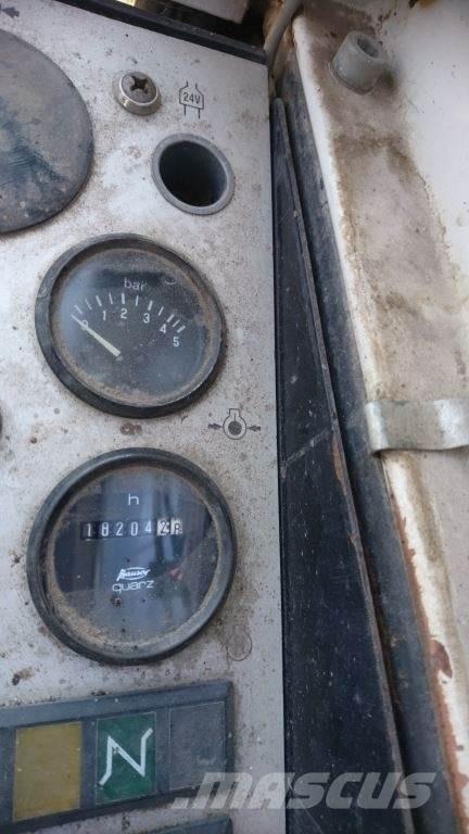 Liebherr A900 Bageri točkaši