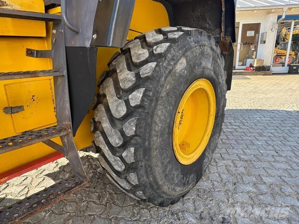 Komatsu WA 320-3H Utovarivači na točkove