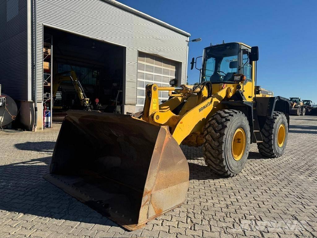 Komatsu WA 320-3H Utovarivači na točkove