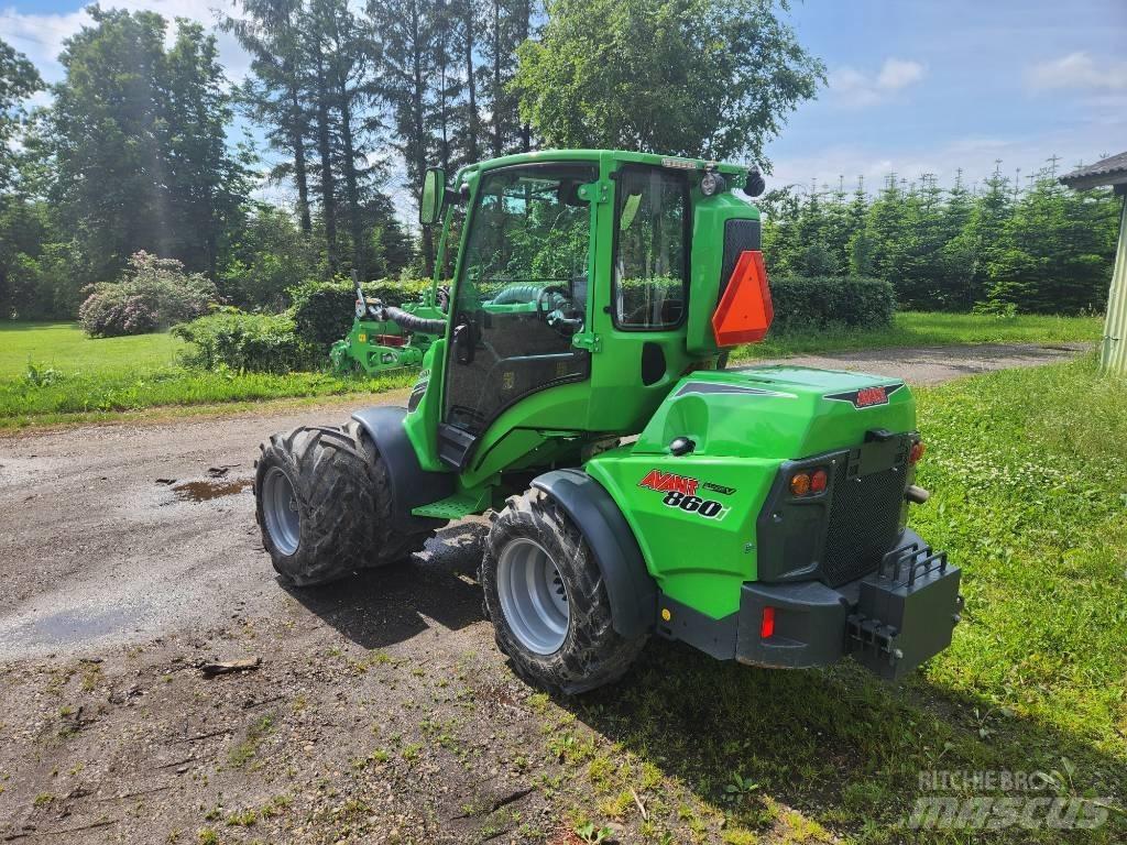 Avant 860 i Utovarivači na točkove