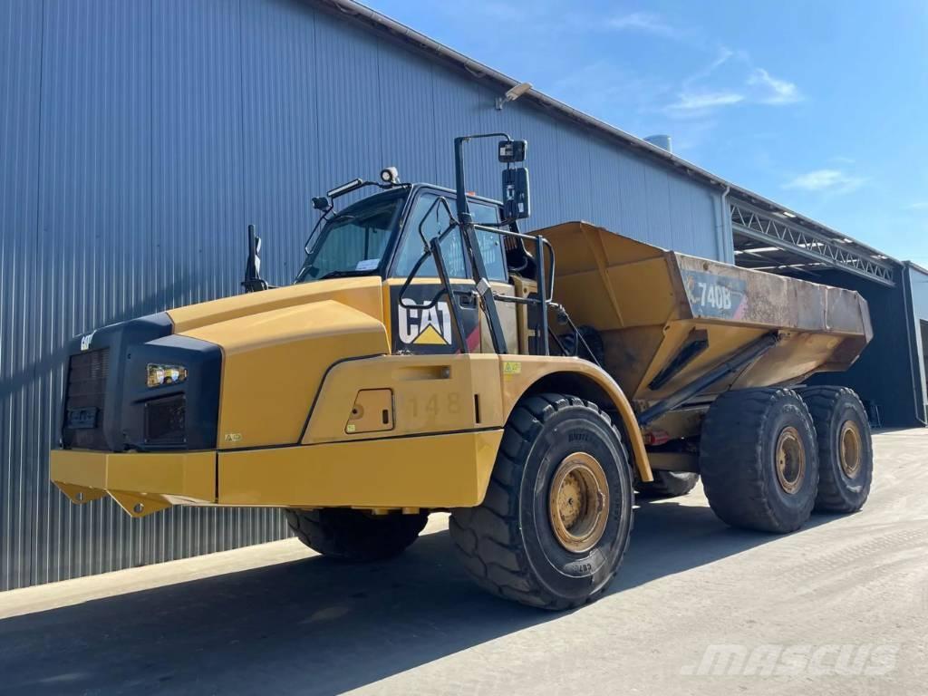 CAT 740B Zglobni damperi