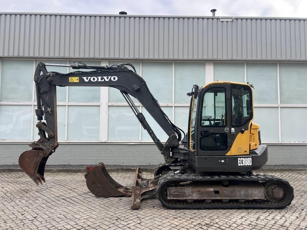 Volvo ECR 88 D    2016 Midi bageri 7t – 12t