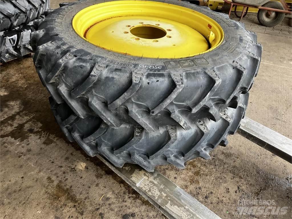 BKT 270/95R32 Gume, točkovi i felne