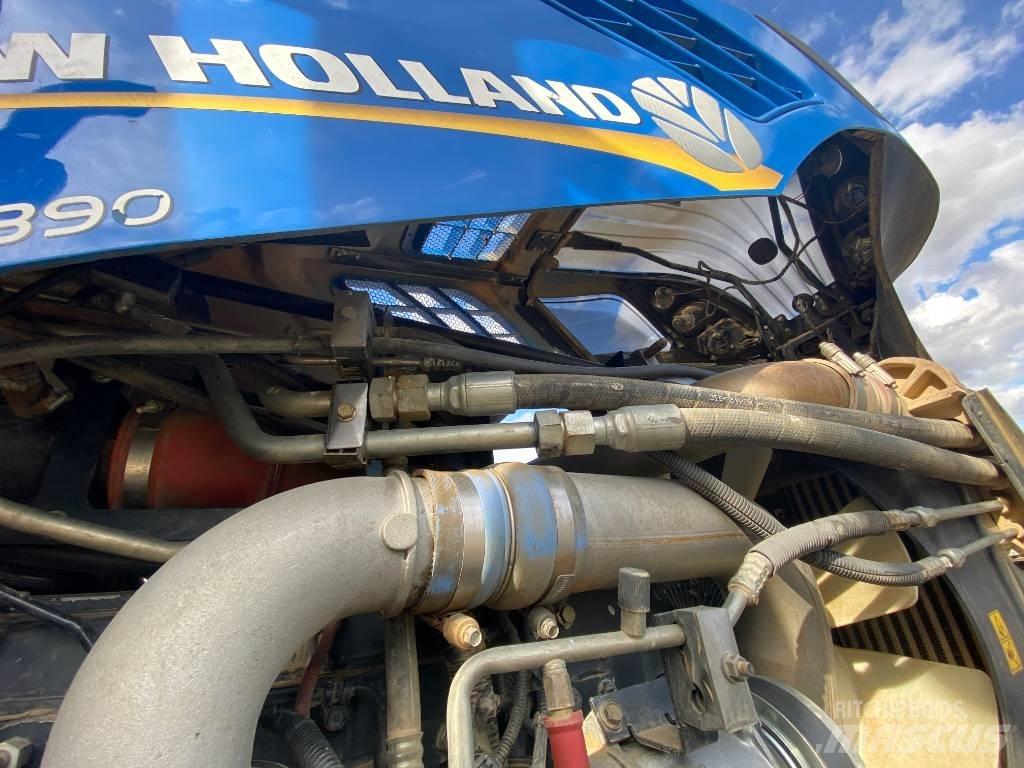 New Holland T 8.390 Traktori