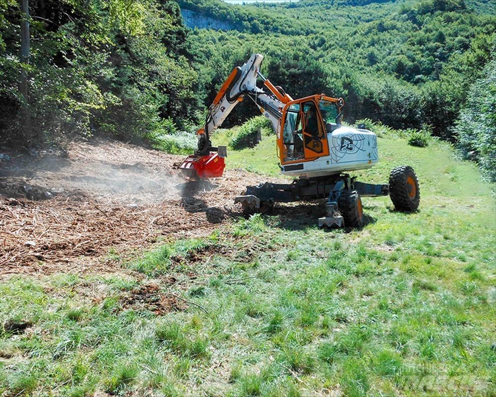 Euromach R125 Polovni amfibijski bageri