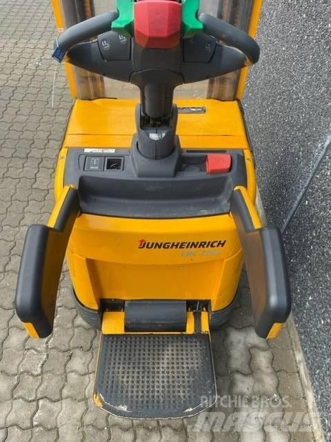 Jungheinrich ERC 216 Samopogonski ručni viljuškari