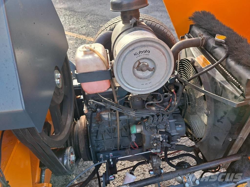 Forst ST8D Drobilice drva / čiperi