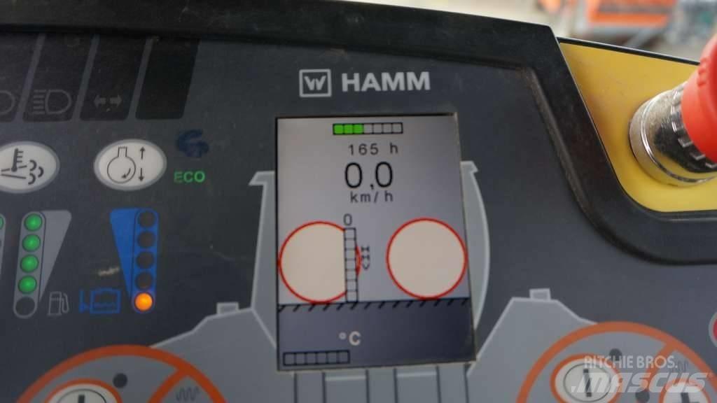 Hamm HD+120iVV Valjci sa duplim bubnjem