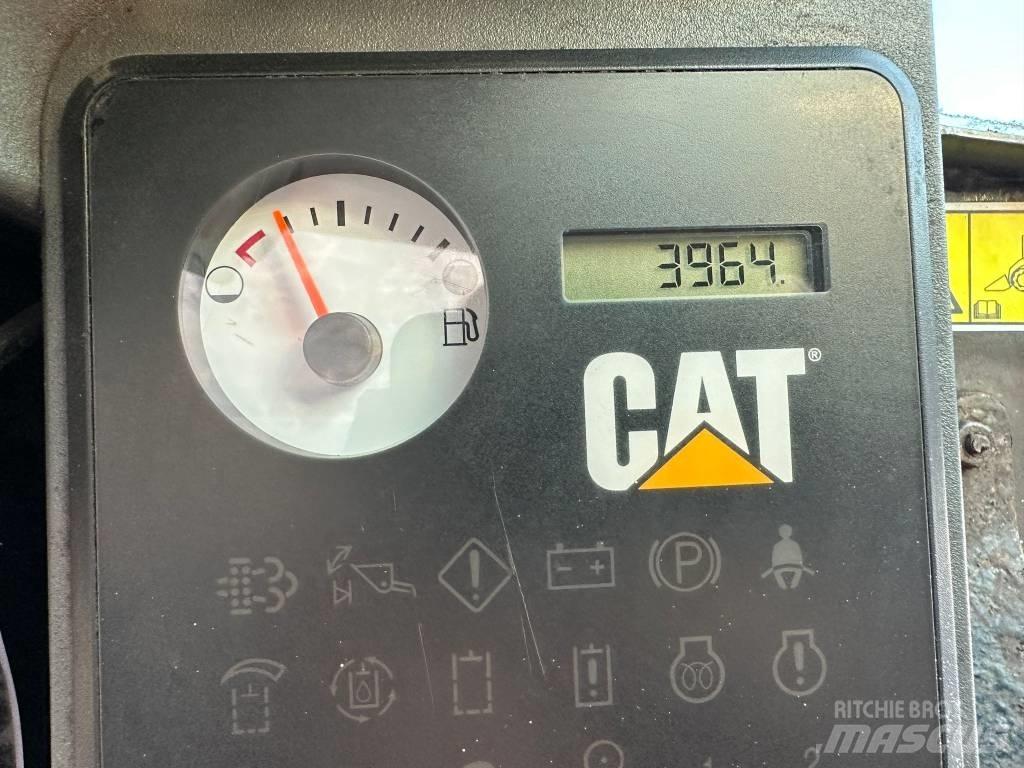 CAT 246 C Skid steer mini utovarivači