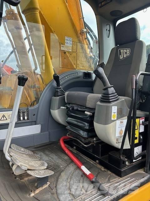 JCB JZ 235 LC Bageri guseničari