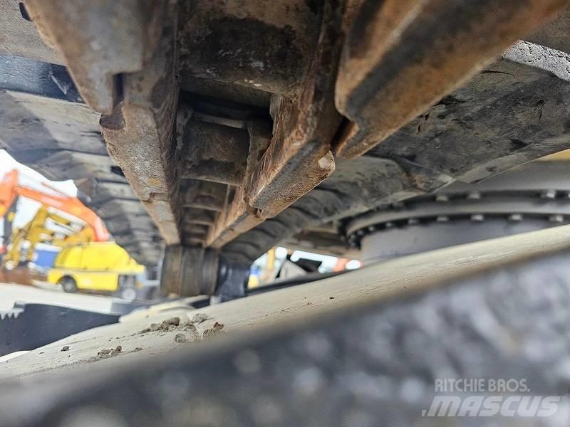 Komatsu PC 138 US-8 Midi bageri 7t – 12t