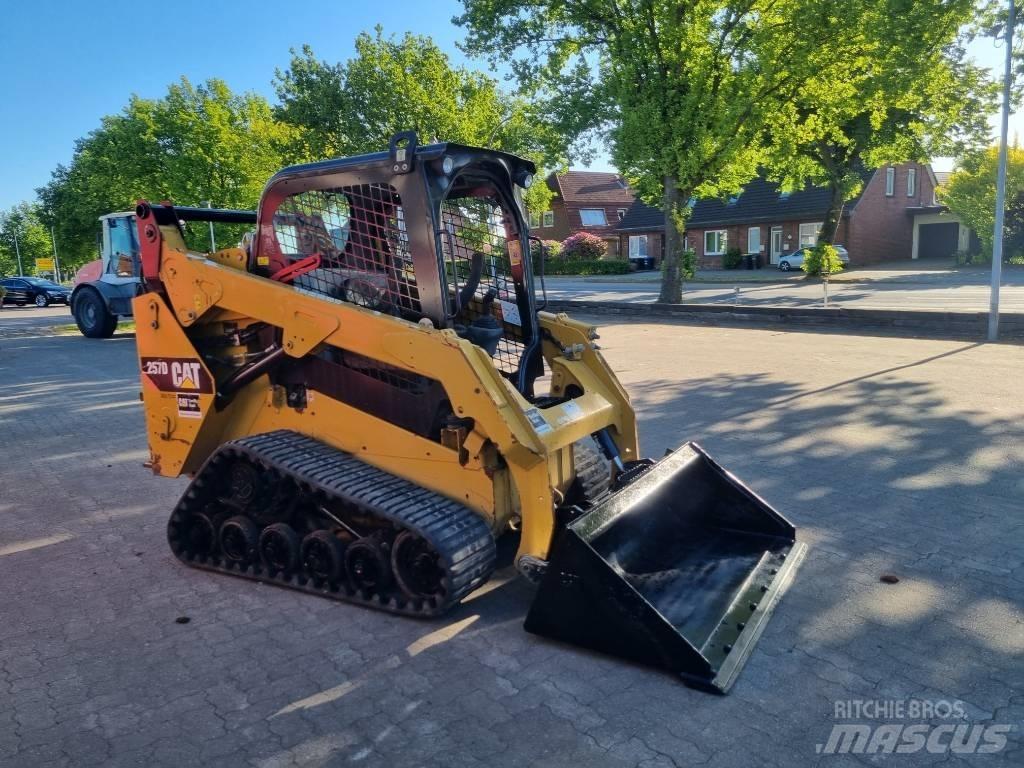 CAT 257 D Skid steer mini utovarivači
