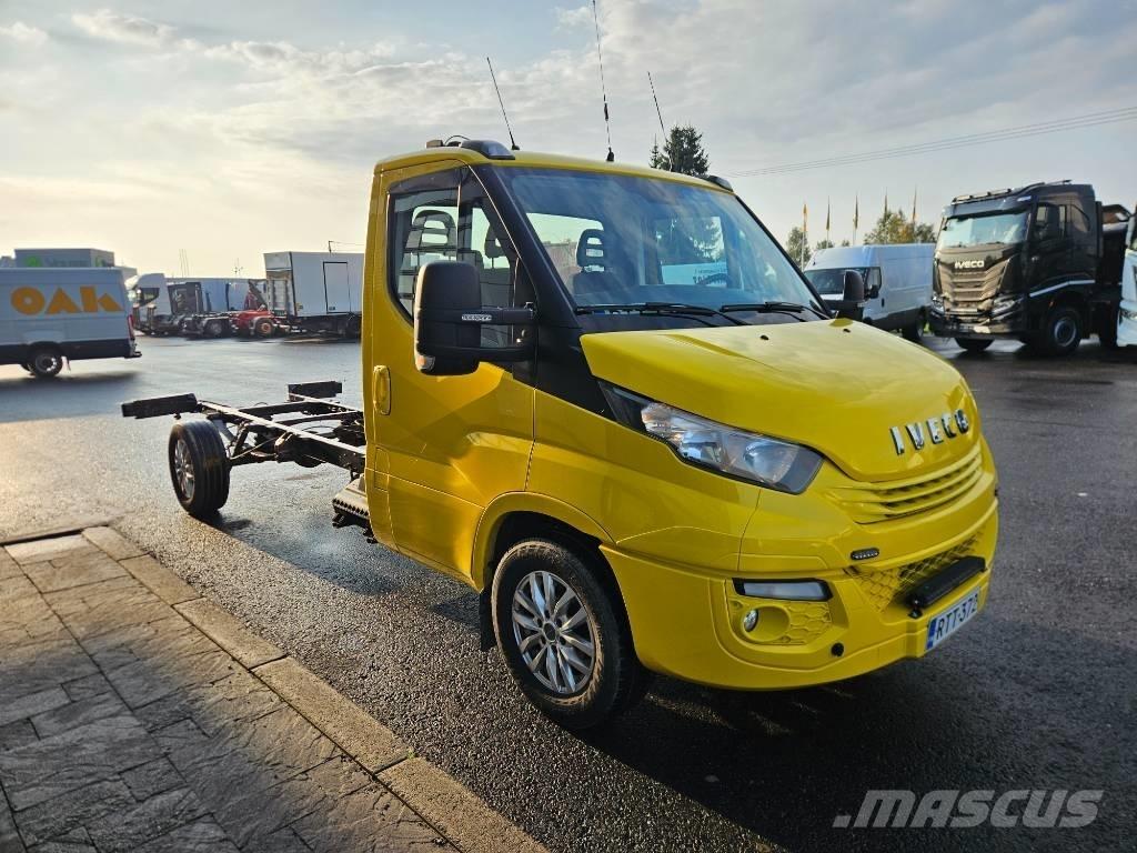 Iveco 35S18 Sanduk kombiji