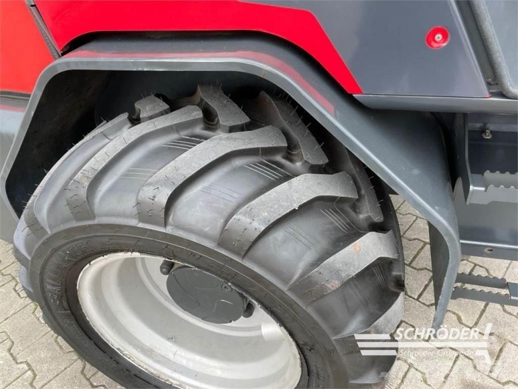 Schäffer 6680 T Utovarivači na točkove