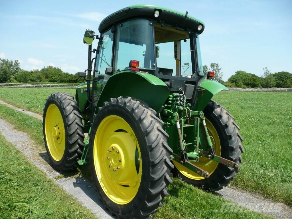 John Deere 5515 Traktori