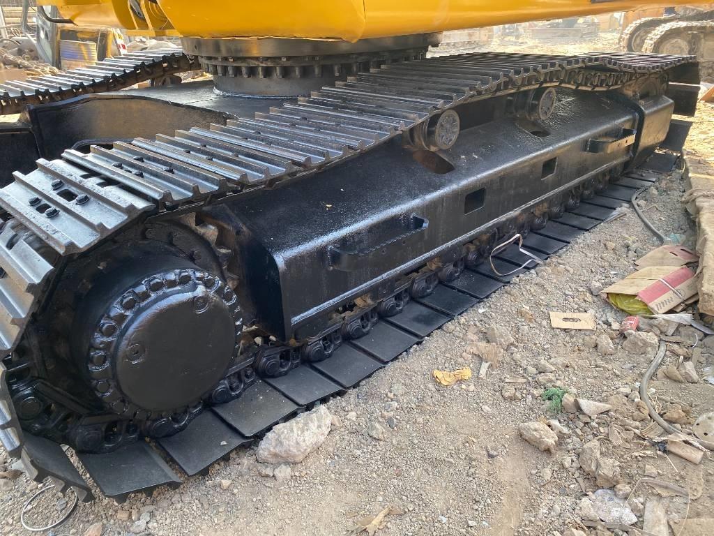 Komatsu PC240-7 Bageri guseničari