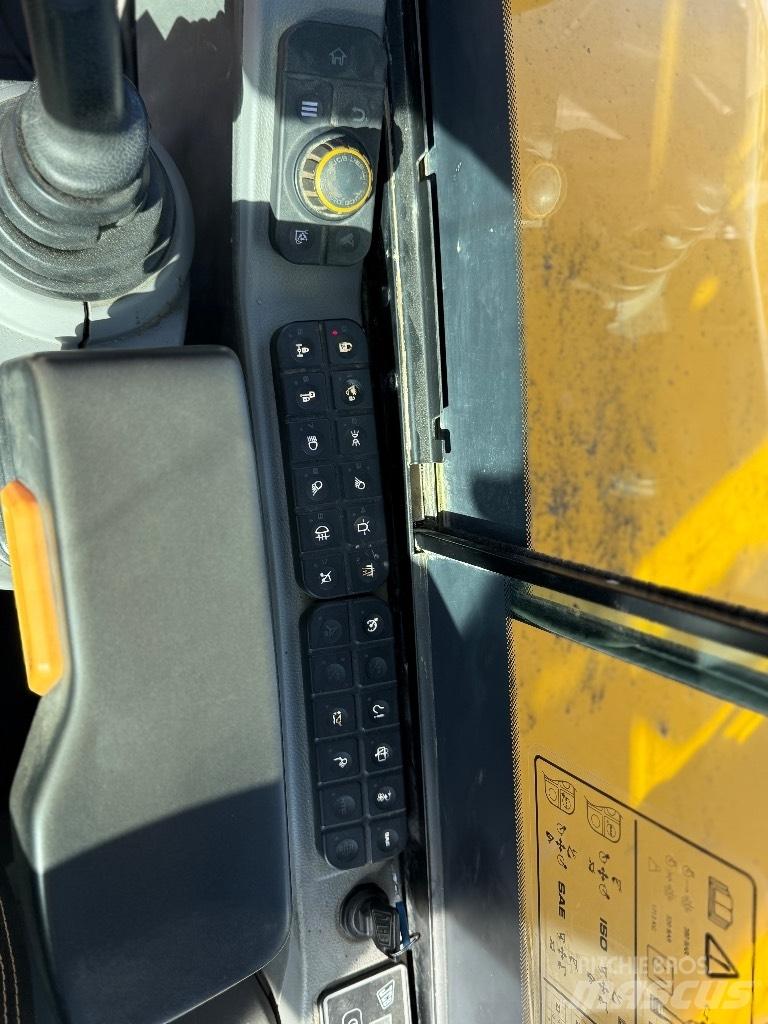 JCB Hydradig Bageri točkaši