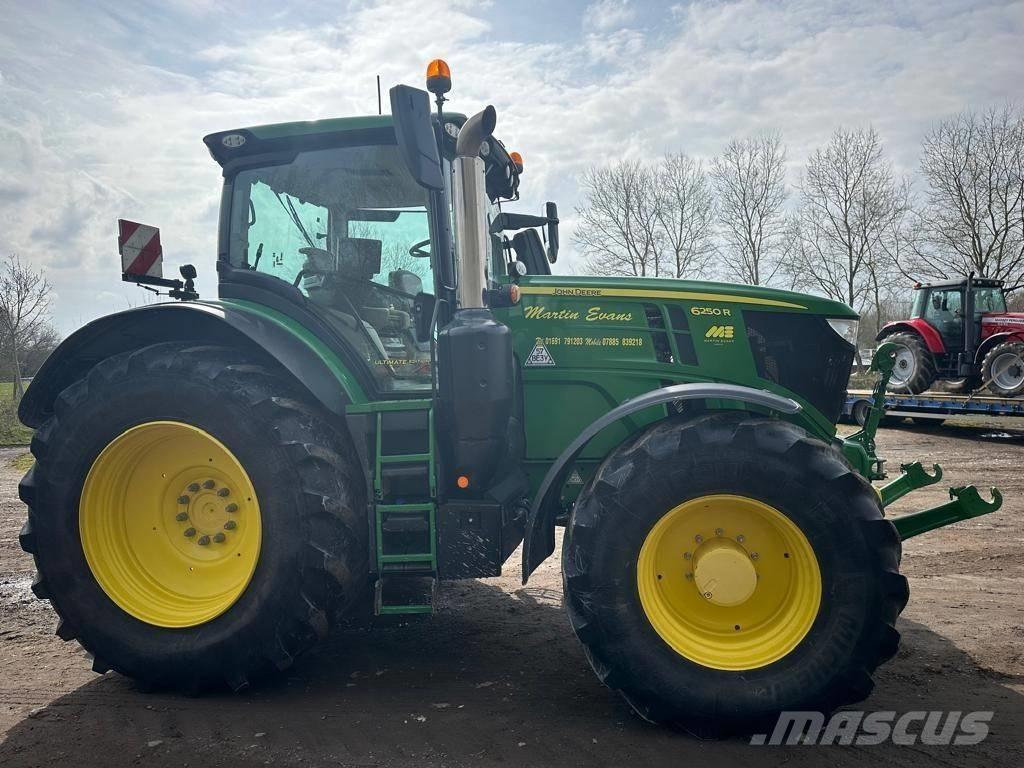 John Deere 6250 R Traktori