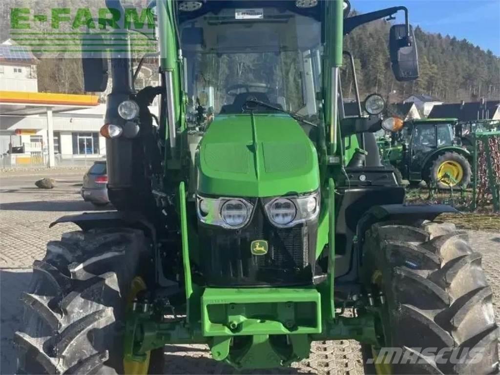 John Deere 6100m Traktori