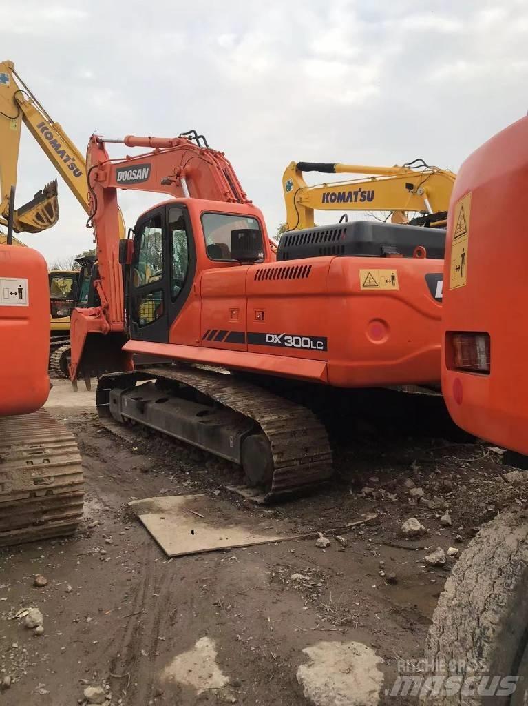 Doosan dx300 Bageri guseničari