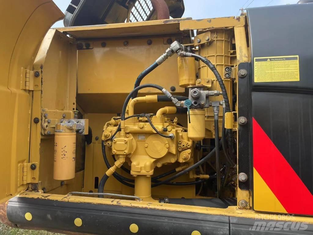 CAT 320 D Bageri guseničari