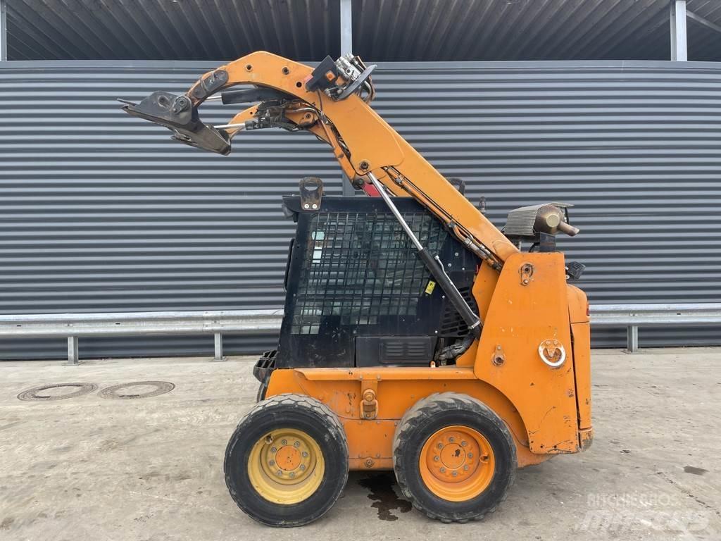 CAT 226B Skideri