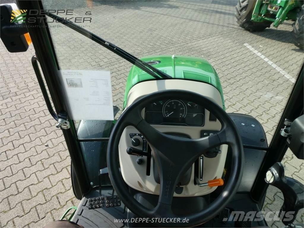 John Deere 4052R Manji traktori